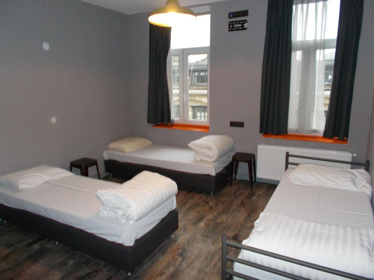 Urban City Centre Hostel Brussels Ngoại thất bức ảnh