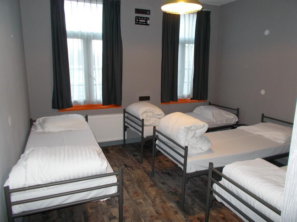 Urban City Centre Hostel Brussels Phòng bức ảnh