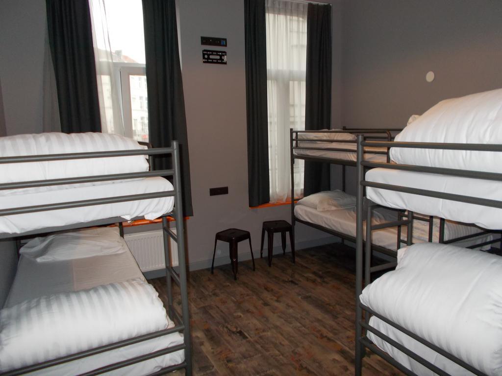 Urban City Centre Hostel Brussels Phòng bức ảnh