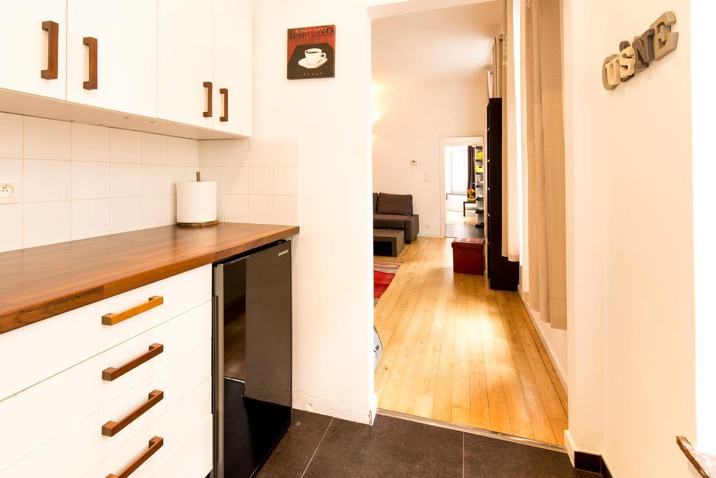 Urban City Centre Hostel Brussels Ngoại thất bức ảnh