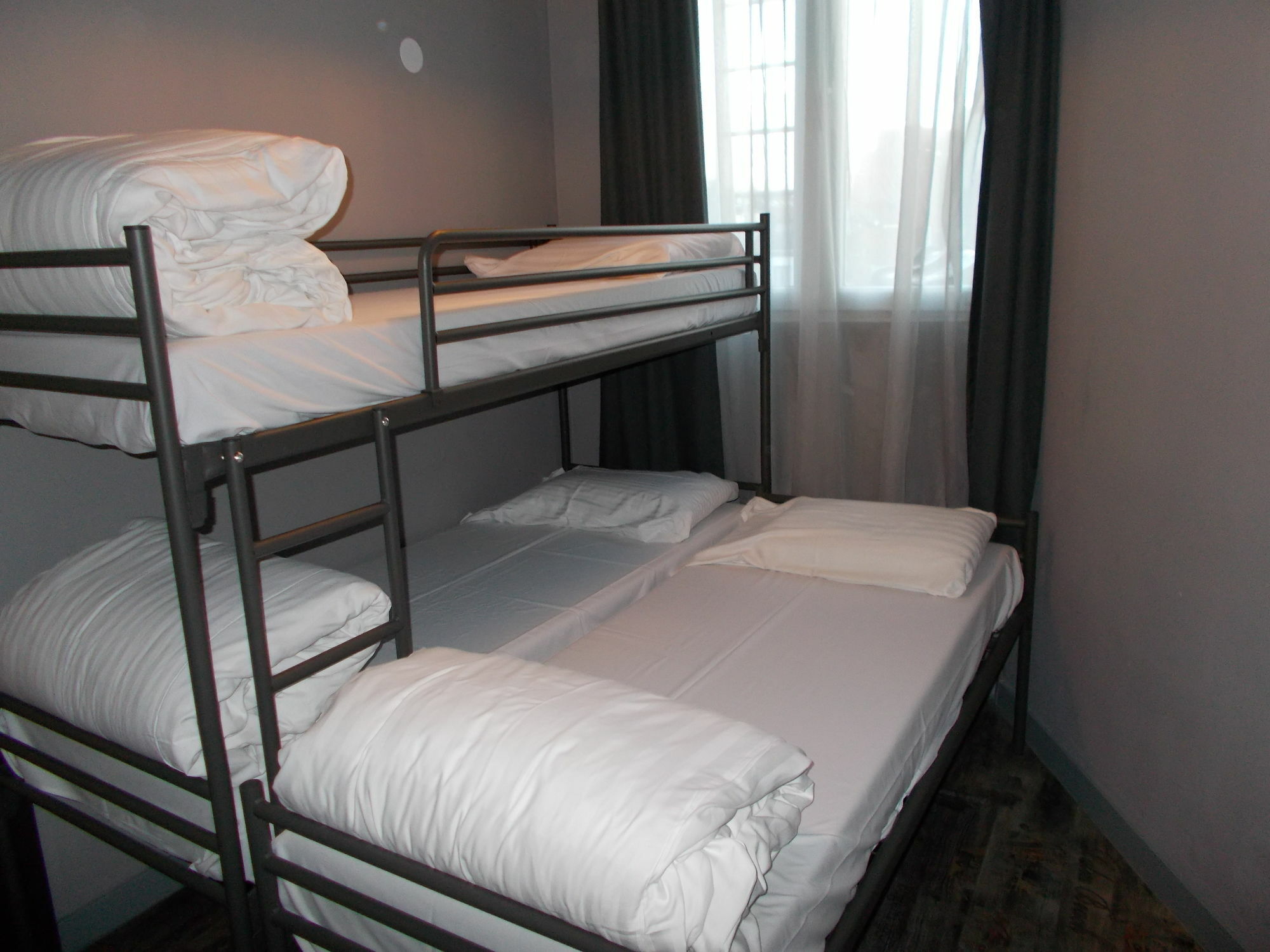 Urban City Centre Hostel Brussels Ngoại thất bức ảnh