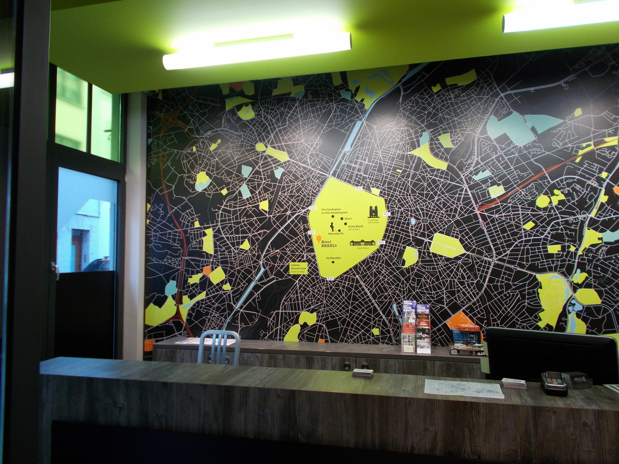 Urban City Centre Hostel Brussels Ngoại thất bức ảnh