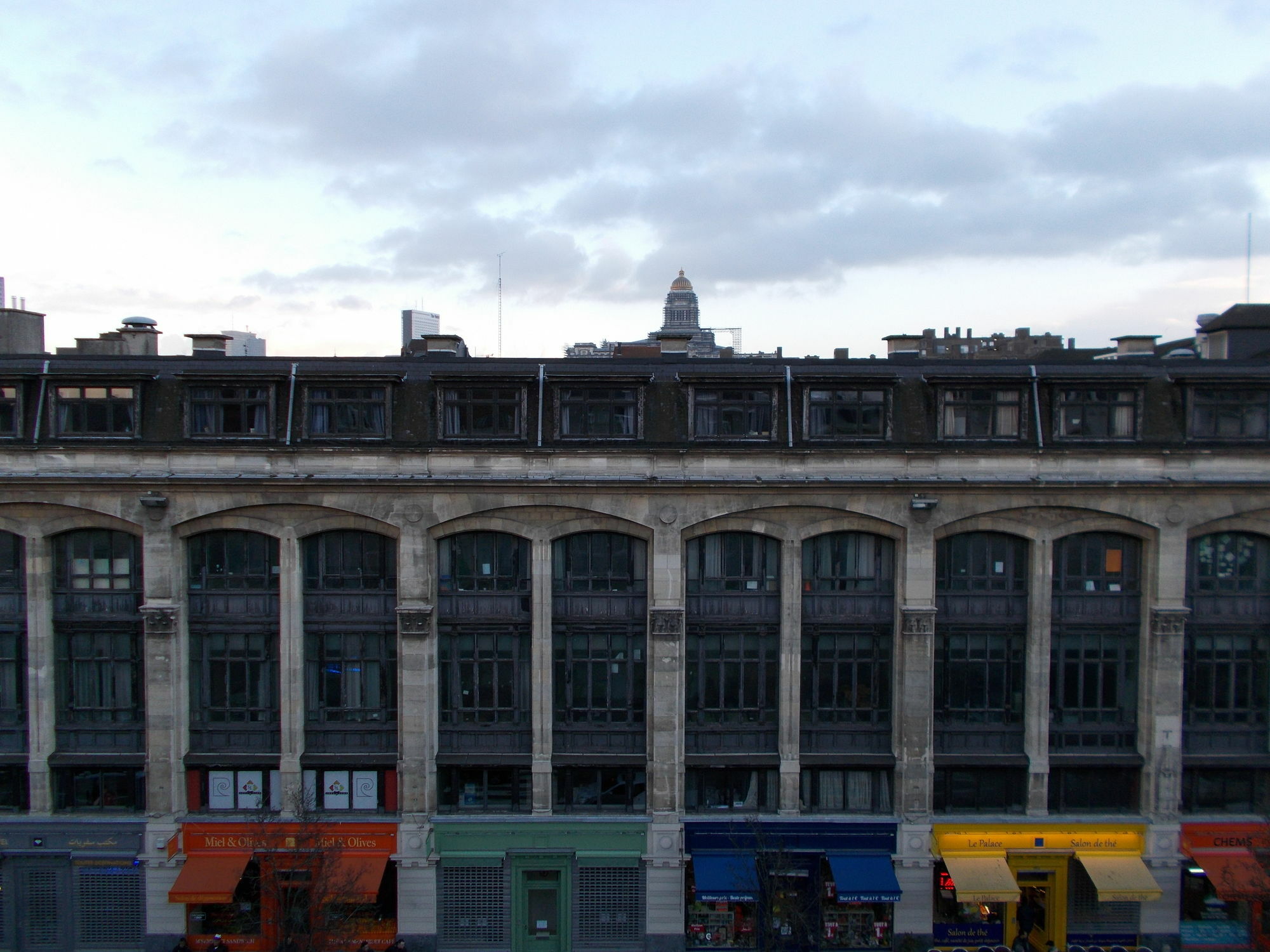 Urban City Centre Hostel Brussels Ngoại thất bức ảnh